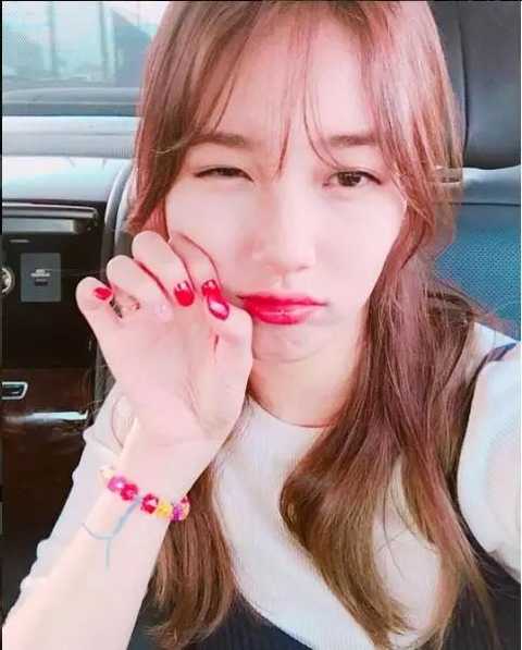쵽˴Ҷ׆᣿ Ư׺y